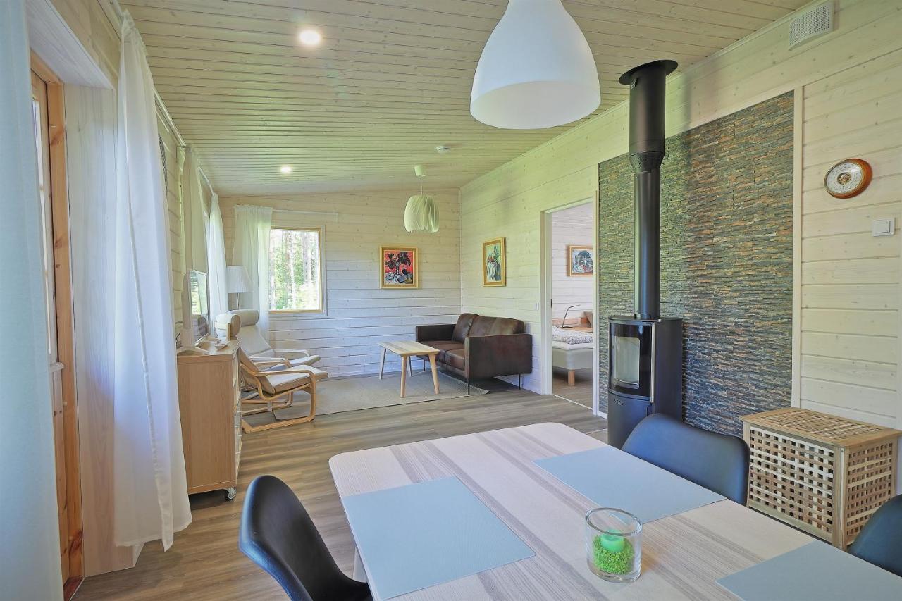 Villa Maria Cottages Jaala Exteriör bild