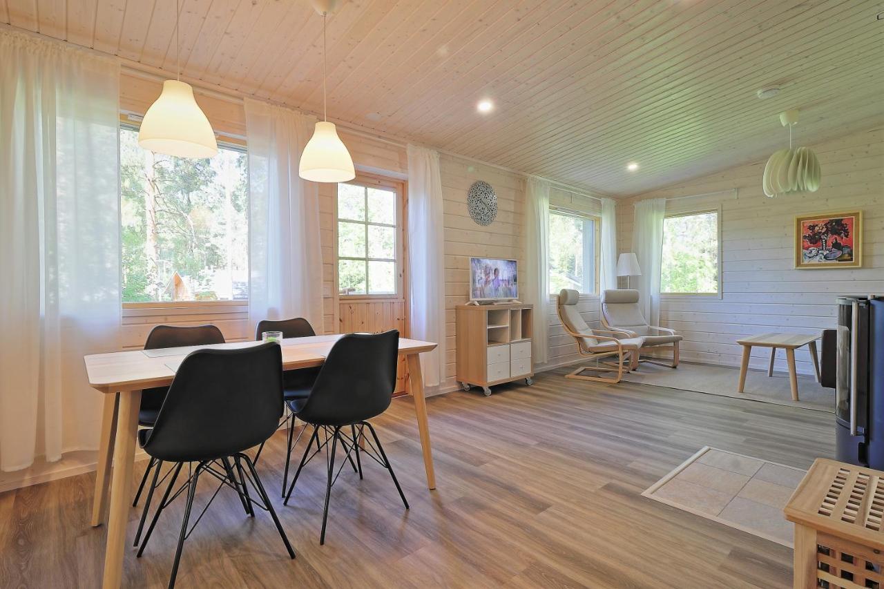 Villa Maria Cottages Jaala Exteriör bild
